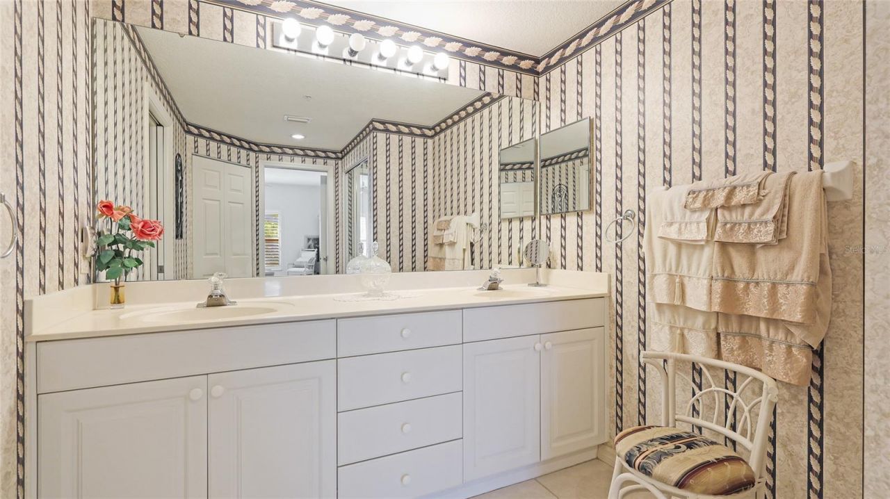 6770 Fairway Gardens Drive, Bradenton, FL 34203 Photo