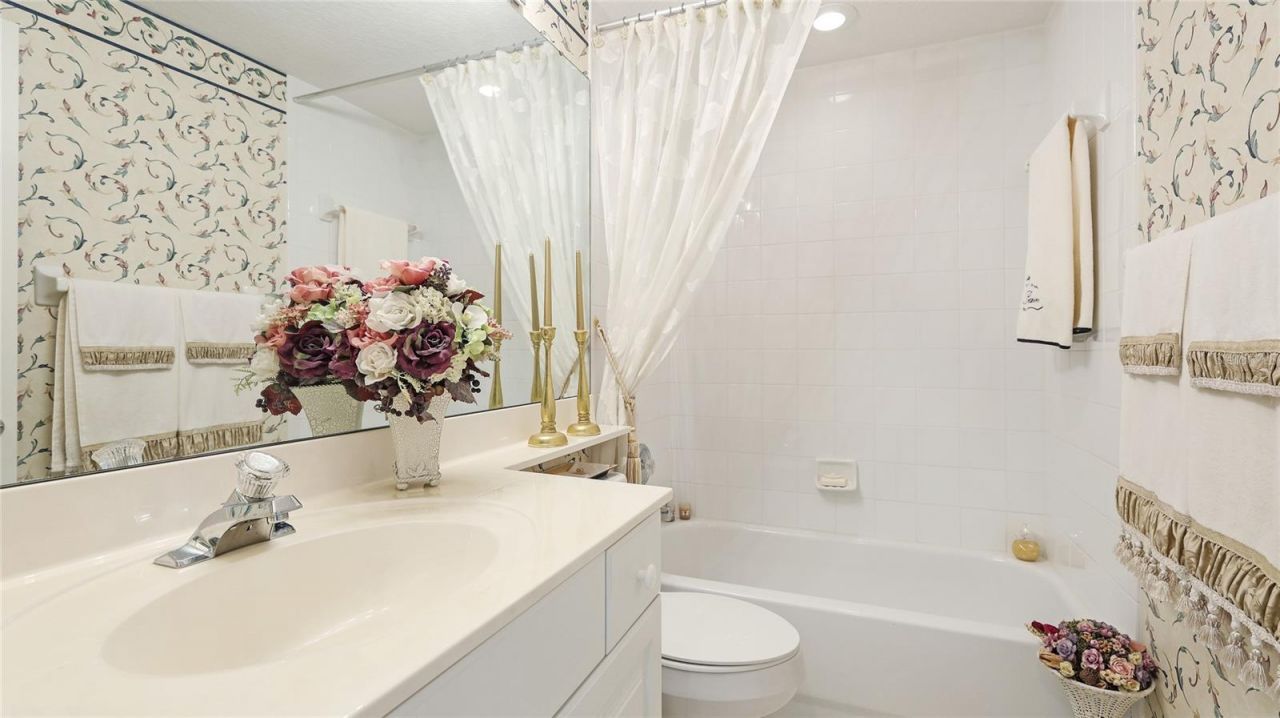 6770 Fairway Gardens Drive, Bradenton, FL 34203 Photo