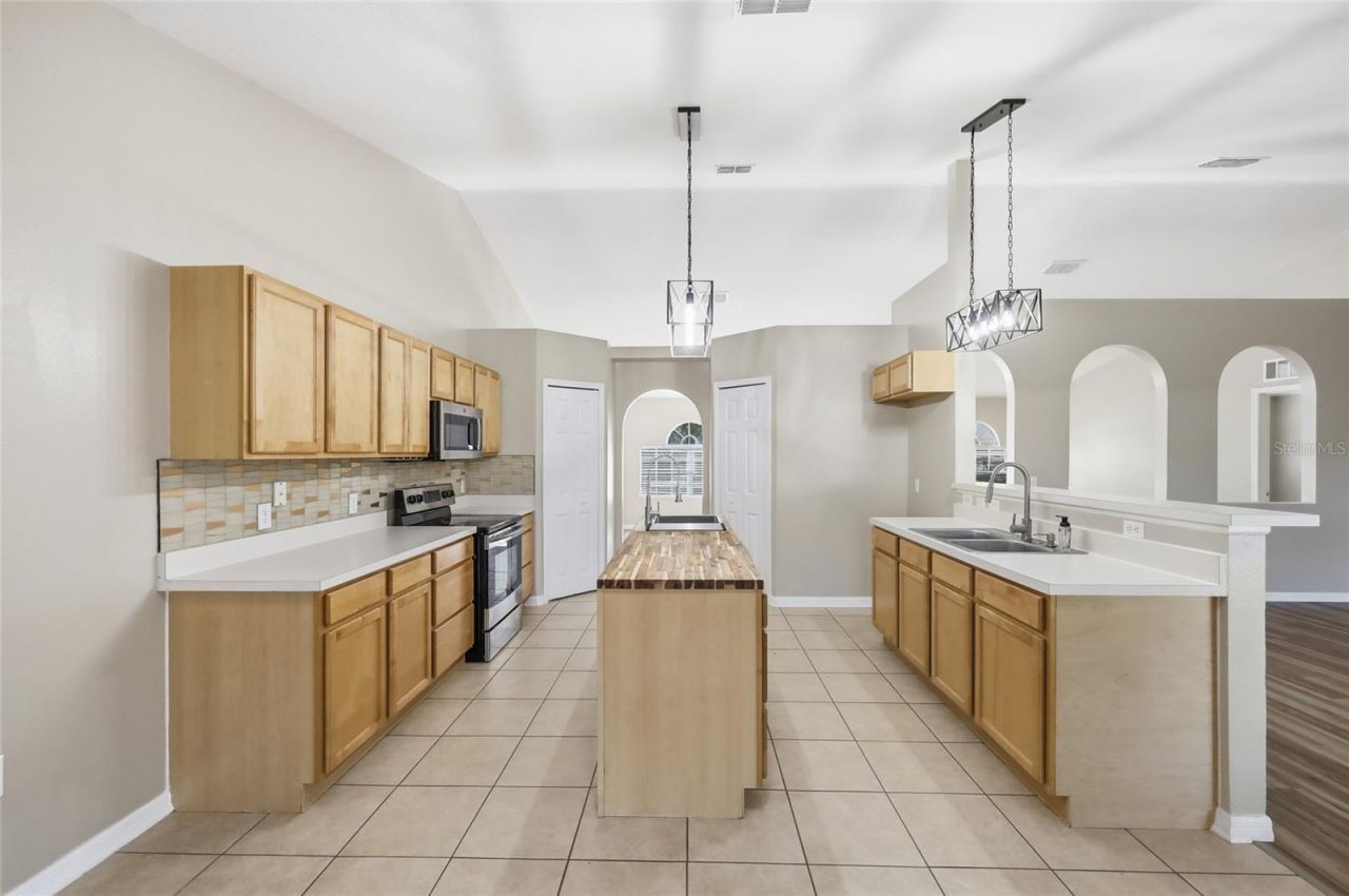 539 Granite Circle, Chuluota, FL 32766 Photo