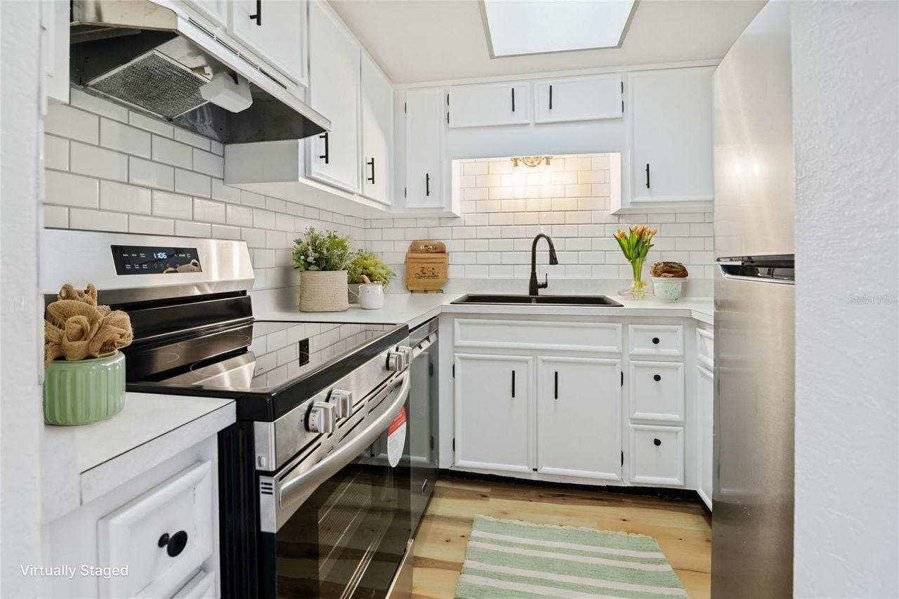 3800 Saxon Drive, Unit C52, New Smyrna Beach, FL 32169 Photo