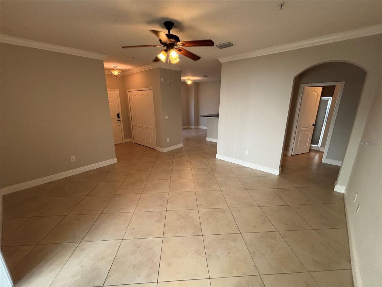 3719 S Lake Orlando Parkway, Unit 05, Orlando, FL 32808 Photo