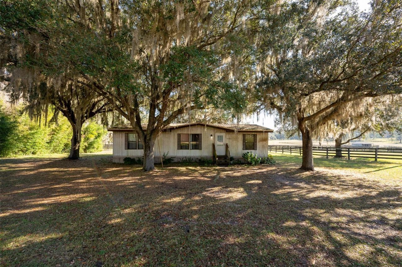 11715 NW 90th Avenue, Reddick, FL 32686 Photo
