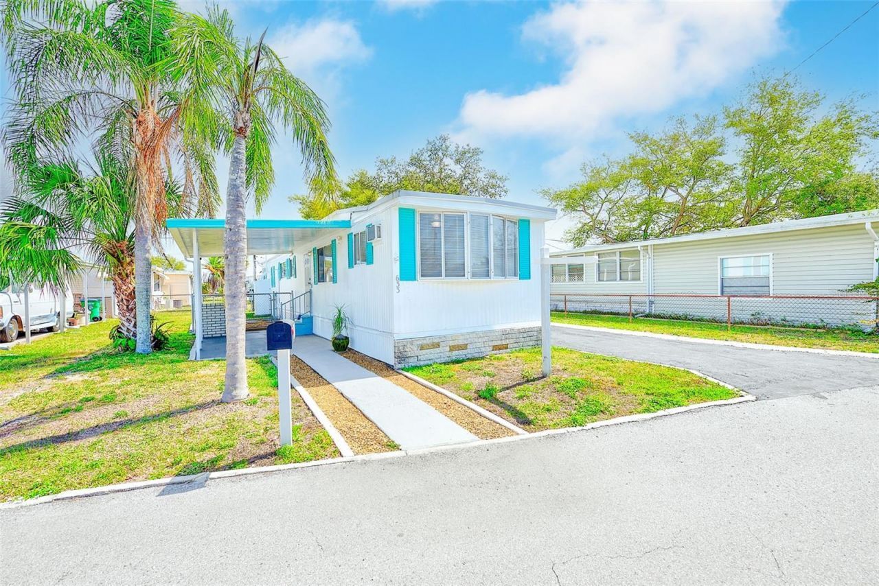 6580 Seminole Boulevard, Unit 633, Seminole, FL 33772 Main Photo