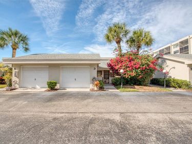1304 PASADENA AVENUE S, Unit 3, SOUTH PASADENA, FL 33707