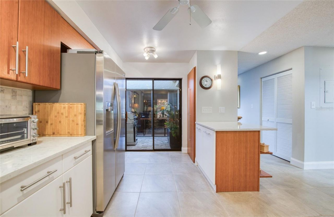 1304 Pasadena Avenue S, Unit 3, South Pasadena, FL 33707 Photo