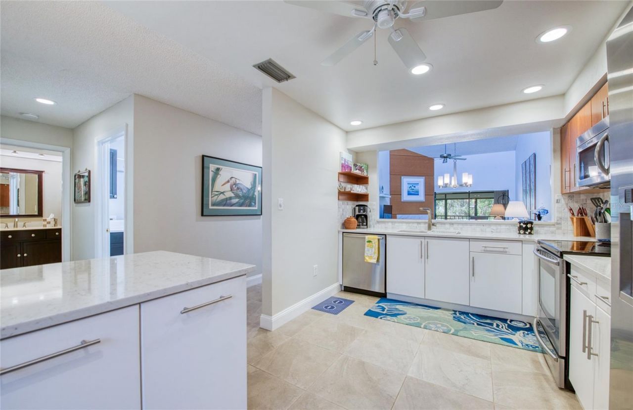 1304 Pasadena Avenue S, Unit 3, South Pasadena, FL 33707 Photo