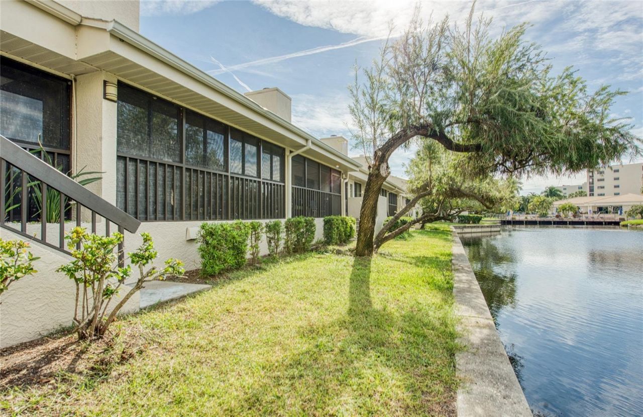 1304 Pasadena Avenue S, Unit 3, South Pasadena, FL 33707 Photo