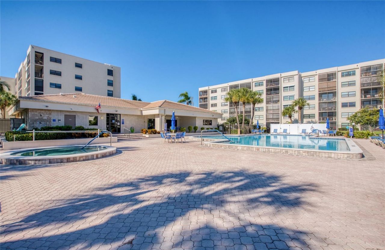 1304 Pasadena Avenue S, Unit 3, South Pasadena, FL 33707 Photo