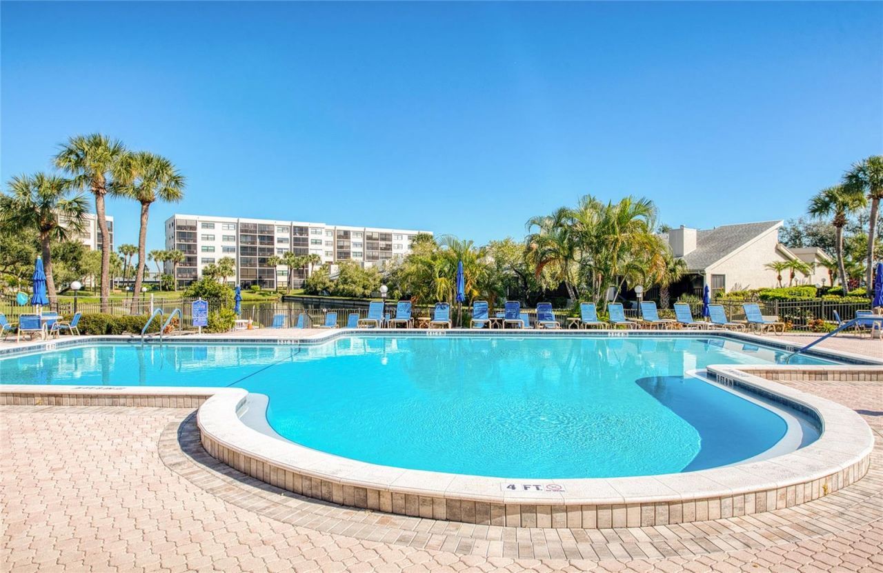 1304 Pasadena Avenue S, Unit 3, South Pasadena, FL 33707 Photo