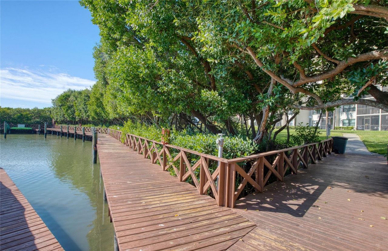 1304 Pasadena Avenue S, Unit 3, South Pasadena, FL 33707 Photo