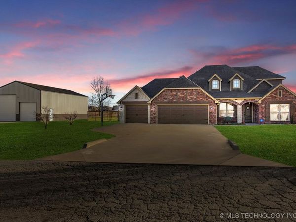 14303 N 35th East Avenue, Skiatook, OK 74070