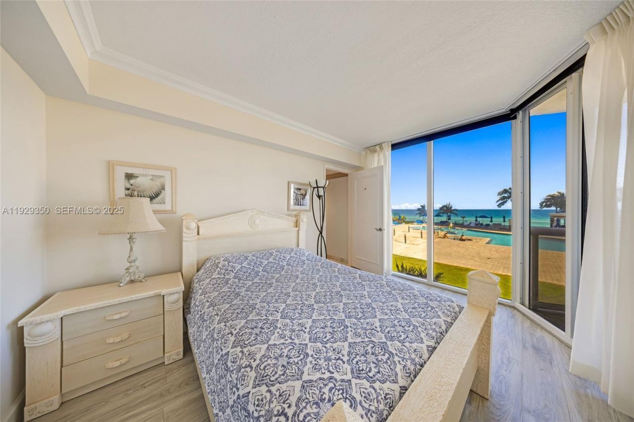 17555 Collins Ave, Unit 303, Sunny Isles Beach, FL 33160 Photo