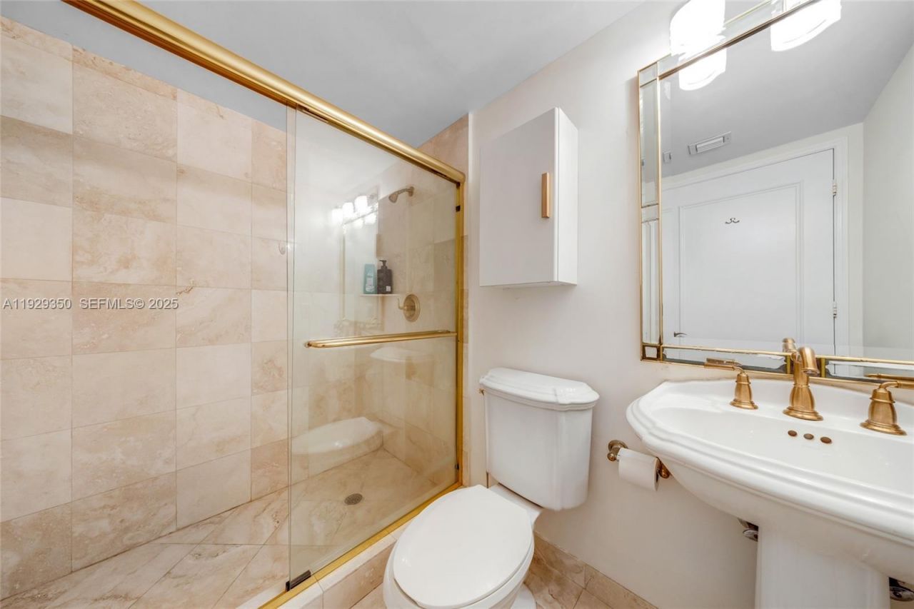 17555 Collins Ave, Unit 303, Sunny Isles Beach, FL 33160 Photo