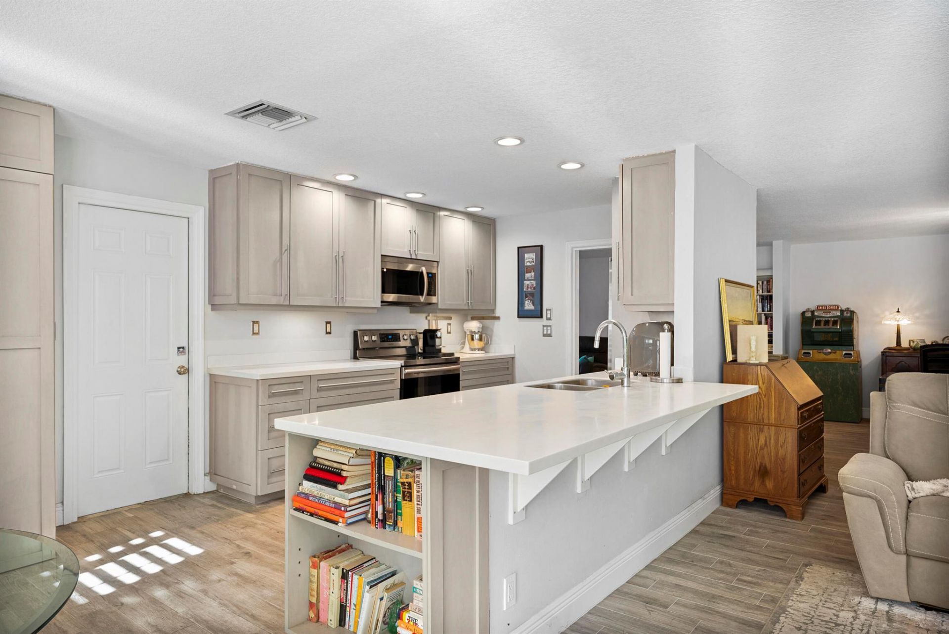 334 NW 42nd Street, Boca Raton, FL 33431 Photo