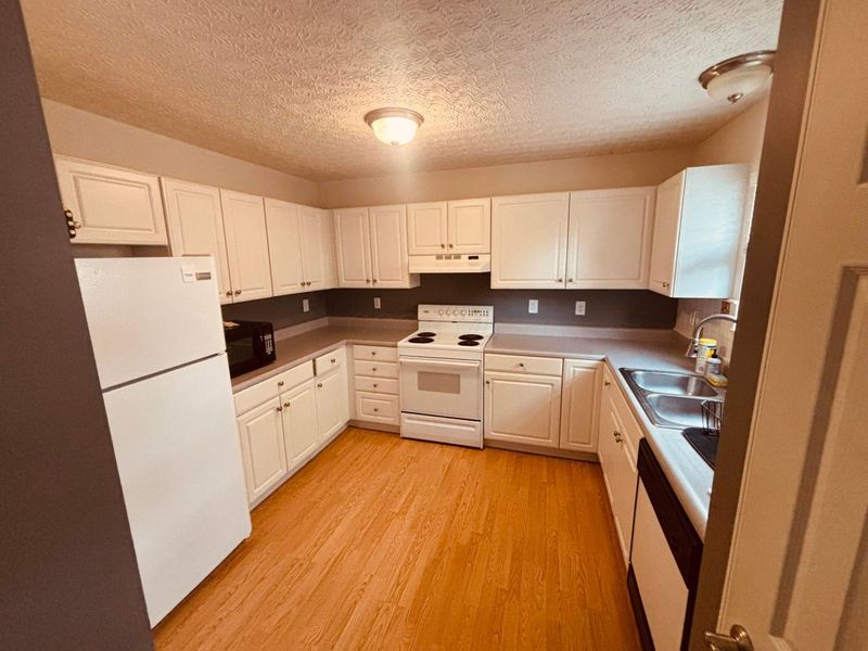 2967 Brookmont Court , Hilliard, OH 43026 Photo 9