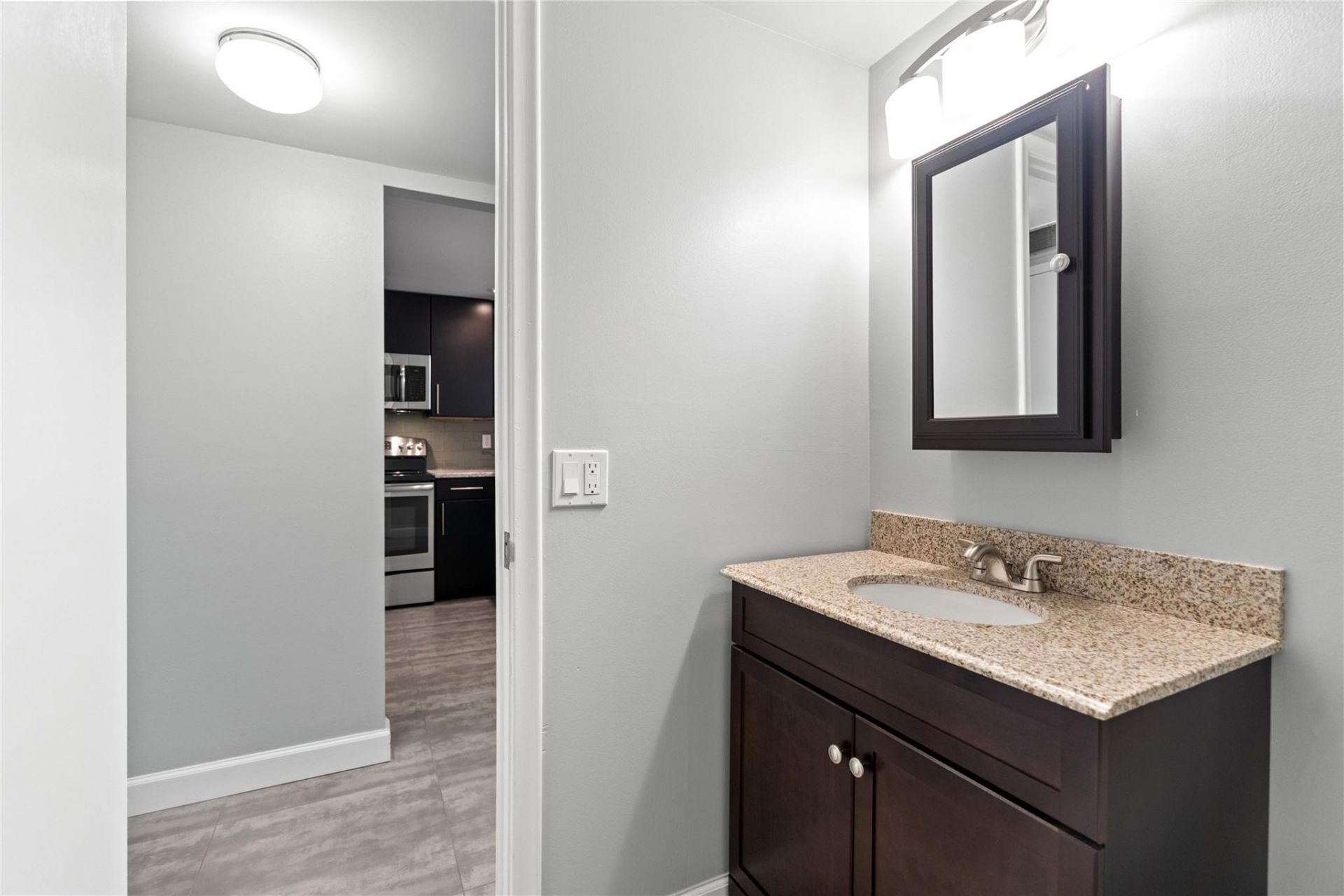 1800 N Andrews Avenue, Unit 7J, Fort Lauderdale, FL 33311 Photo