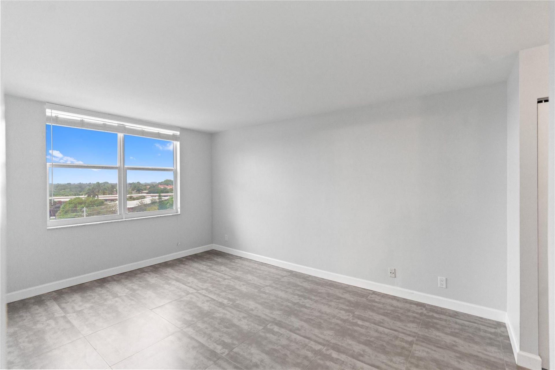 1800 N Andrews Avenue, Unit 7J, Fort Lauderdale, FL 33311 Photo