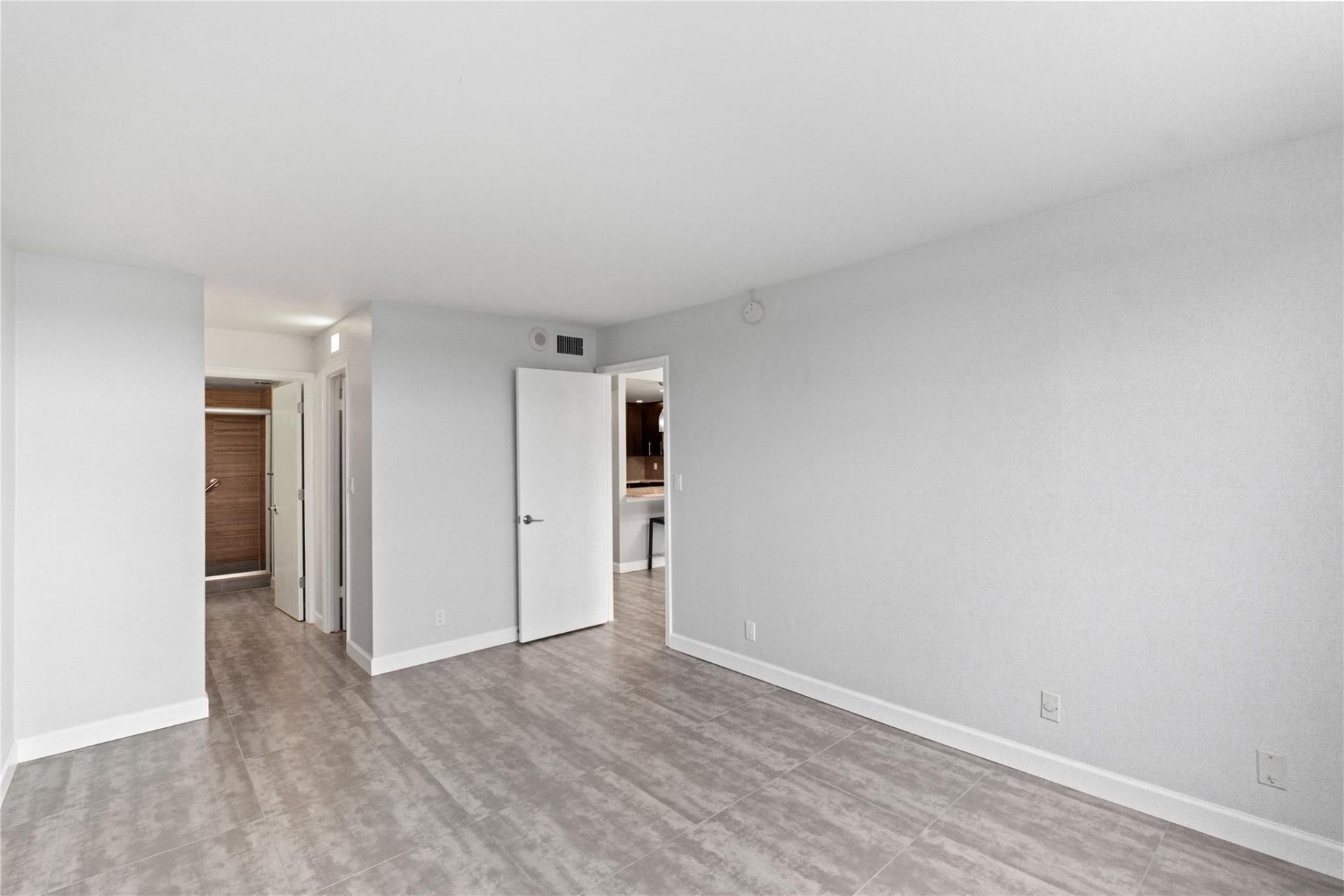 1800 N Andrews Avenue, Unit 7J, Fort Lauderdale, FL 33311 Photo