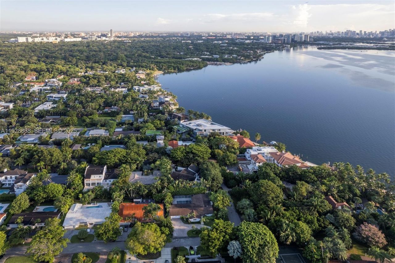 145 S Prospect Dr, Coral Gables, FL 33133 Photo