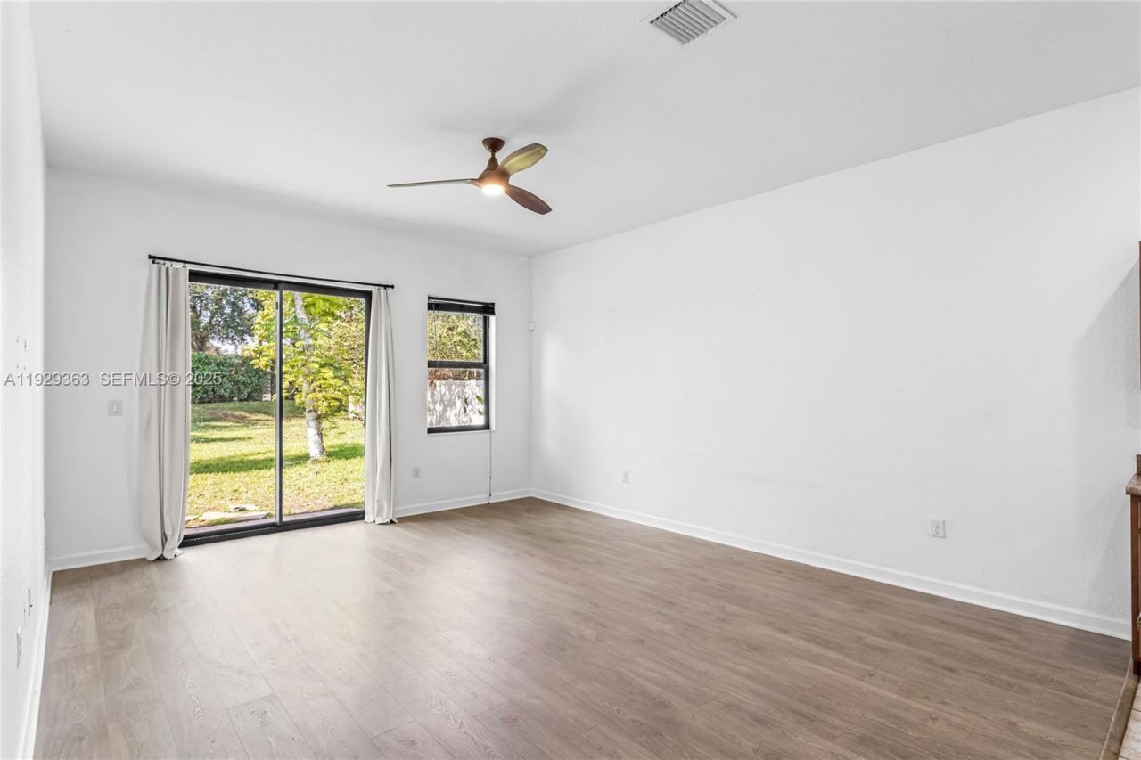 3560 W 88 St, Unit 3560, Hialeah, FL 33018 Photo