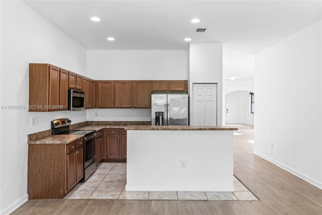 3560 W 88 St, Unit 3560, Hialeah, FL 33018 Photo