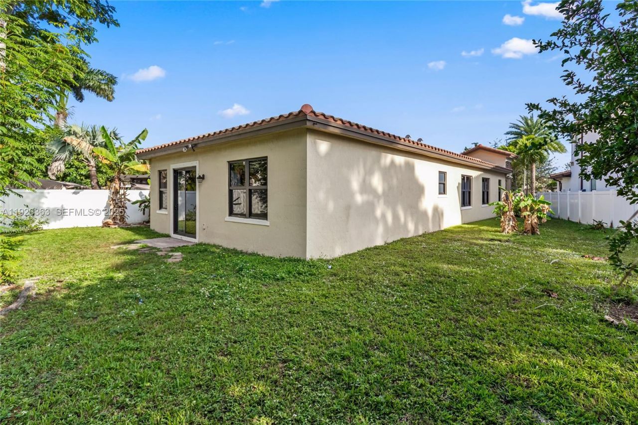 3560 W 88 St, Unit 3560, Hialeah, FL 33018 Photo