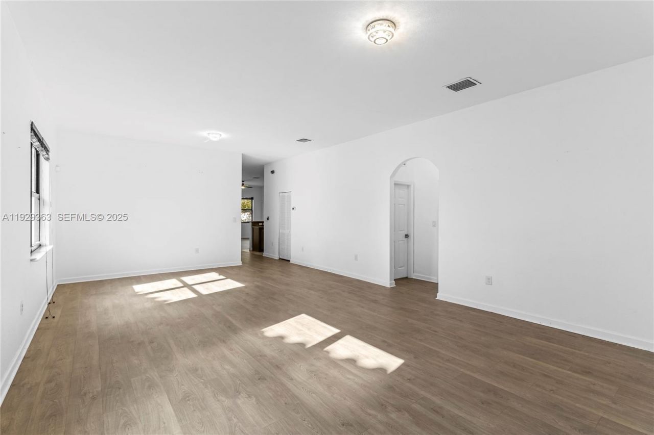 3560 W 88 St, Unit 3560, Hialeah, FL 33018 Photo