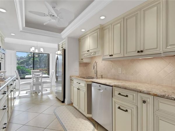 5964 Pelican Bay BLVD, Unit 415, NAPLES, FL 34108