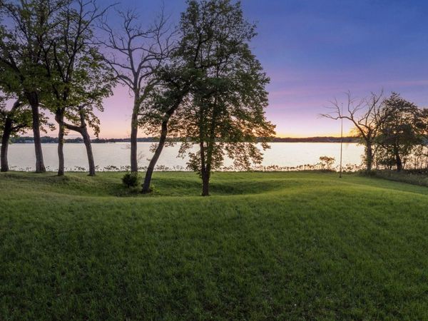 535 Bushaway Road, Wayzata, MN 55391