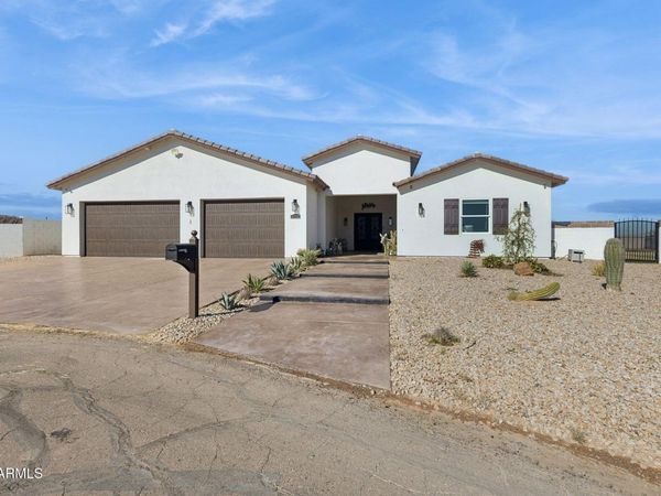 6786 W PALOMINO Way, Coolidge, AZ 85128