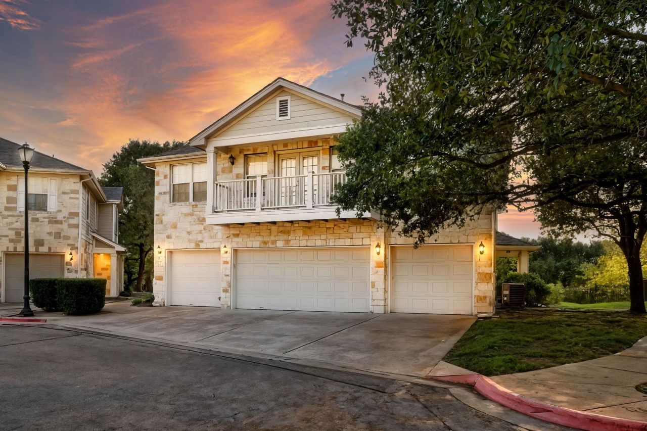 1900 Scofield Ridge Pkwy, Unit 203, Austin, TX 78727 Main Photo