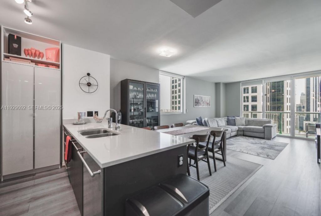 55 SE 6th St, Unit 2110, Miami, FL 33131 Photo