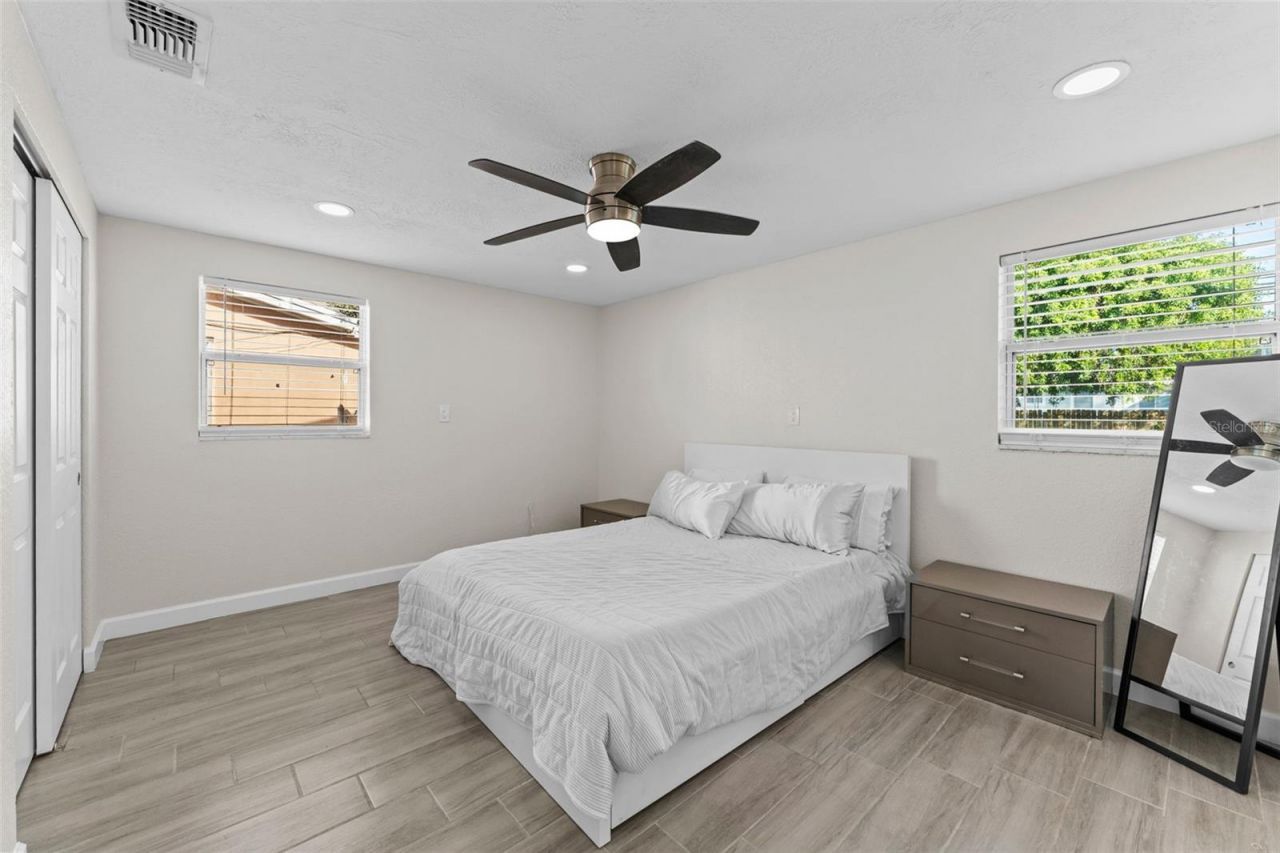 5501 Denver Street Ne, Saint Petersburg, FL 33703 Photo