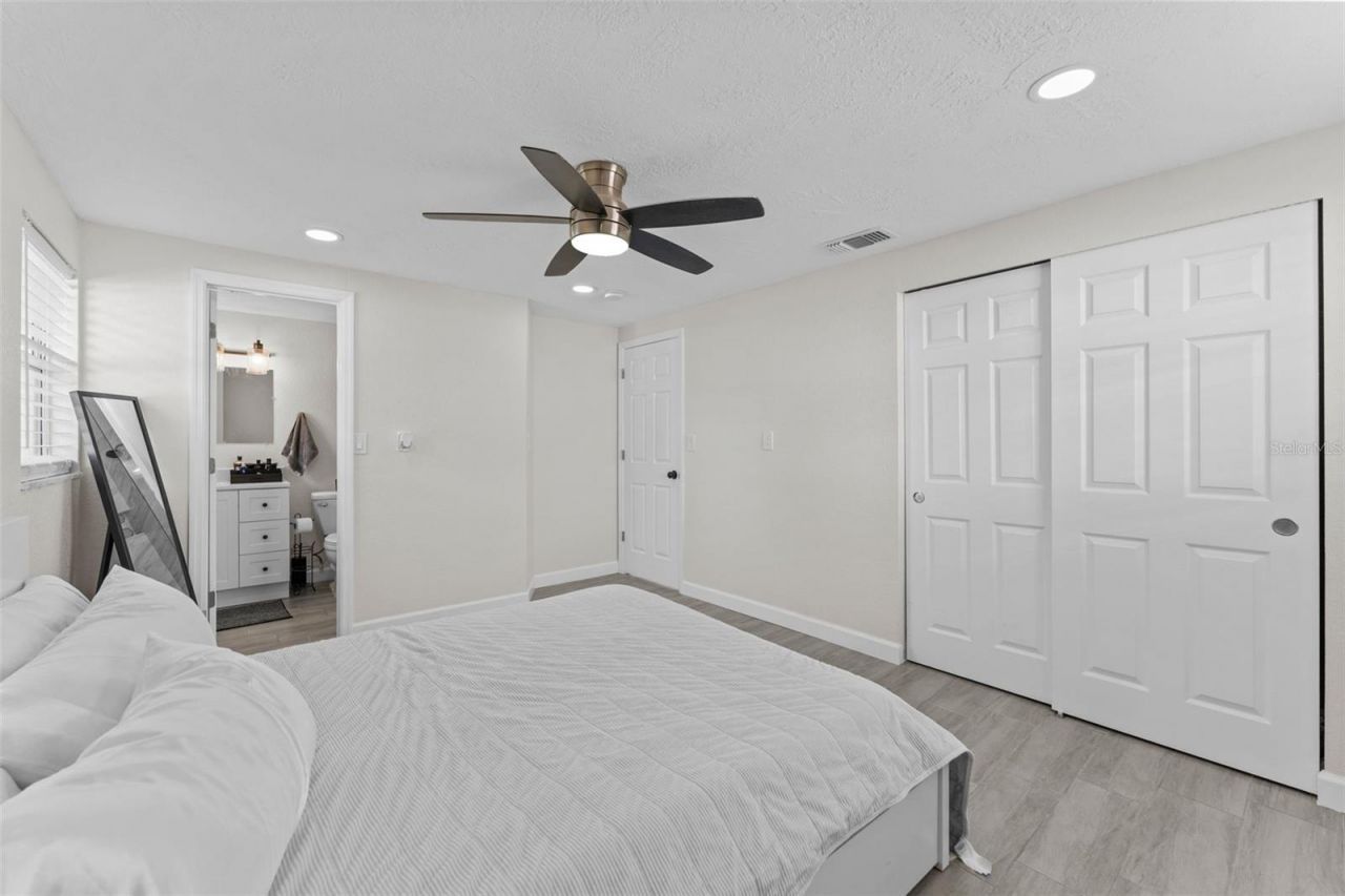 5501 Denver Street Ne, Saint Petersburg, FL 33703 Photo