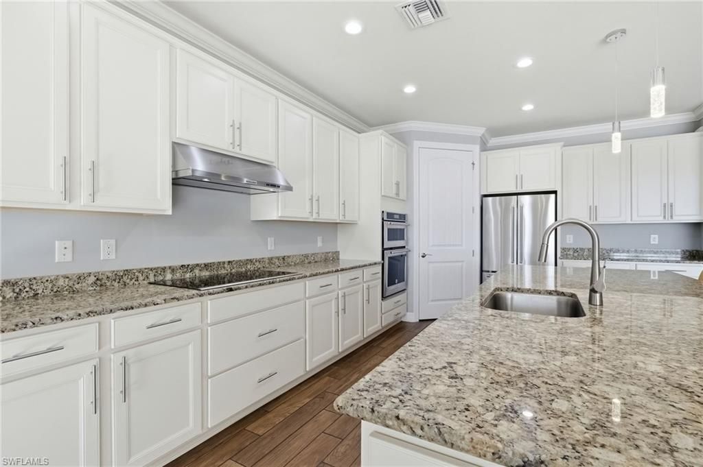 11701 Bowes Cir, Fort Myers, FL 33913 Photo