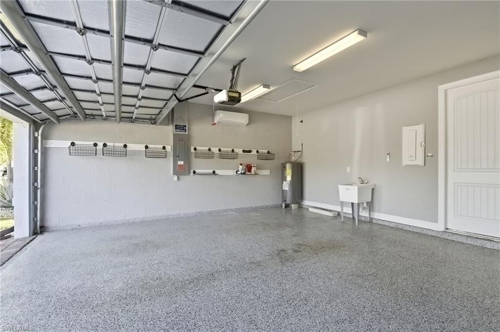 11701 Bowes Cir, Fort Myers, FL 33913 Photo