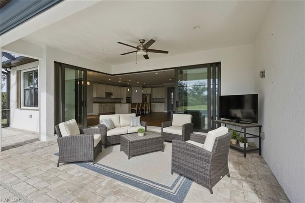 11701 Bowes Cir, Fort Myers, FL 33913 Photo