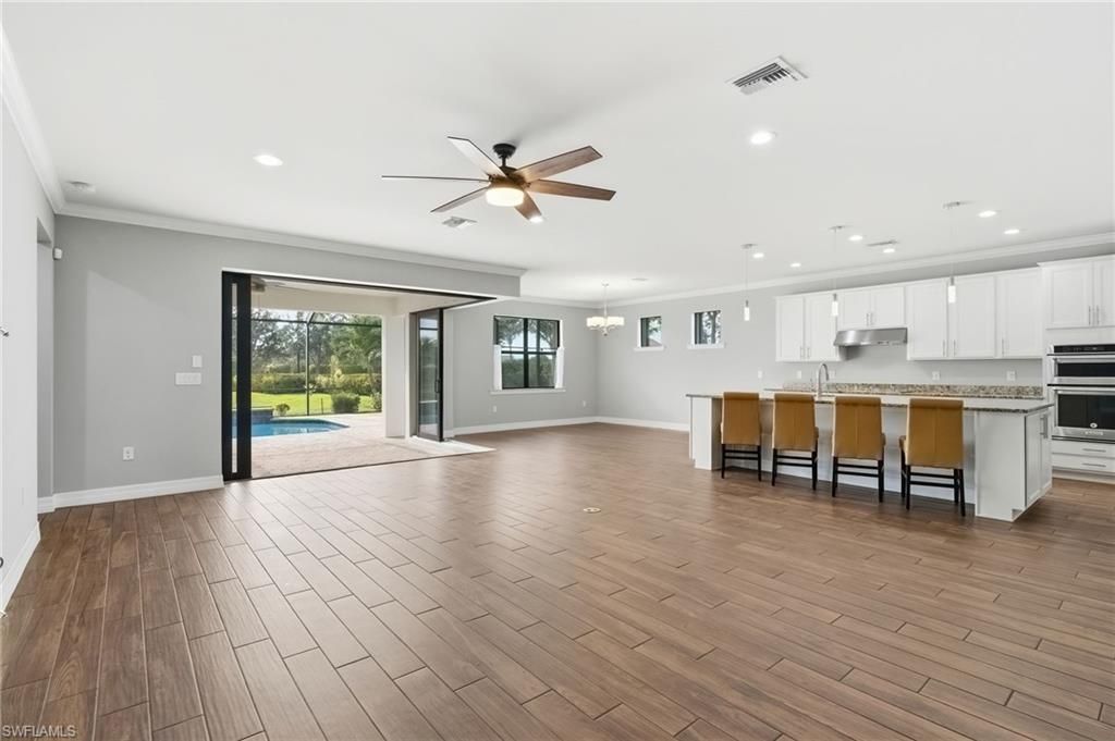 11701 Bowes Cir, Fort Myers, FL 33913 Photo