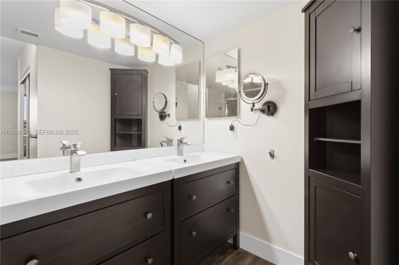 3300 NE 192nd St, Unit LP06, Aventura, FL 33180 Photo