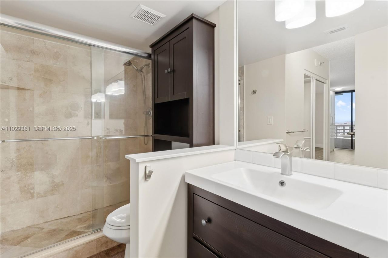 3300 NE 192nd St, Unit LP06, Aventura, FL 33180 Photo