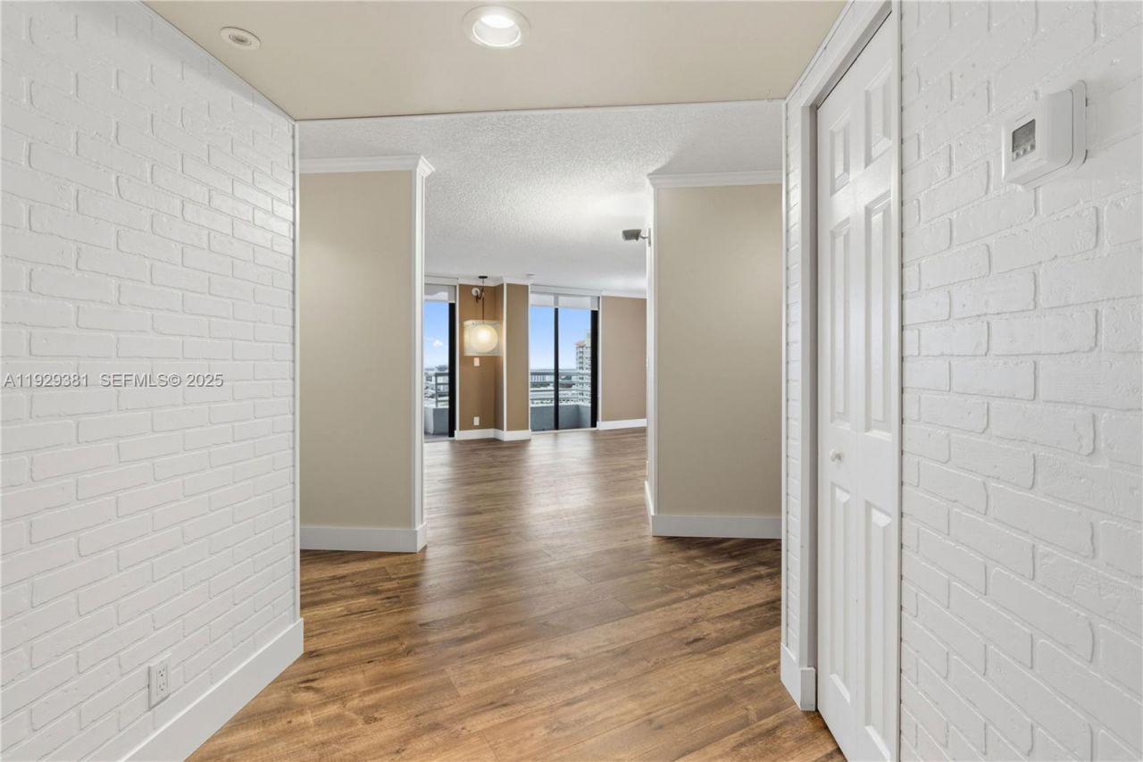 3300 NE 192nd St, Unit LP06, Aventura, FL 33180 Photo