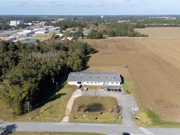 339 Berry Avenue E, Foley, AL 36535