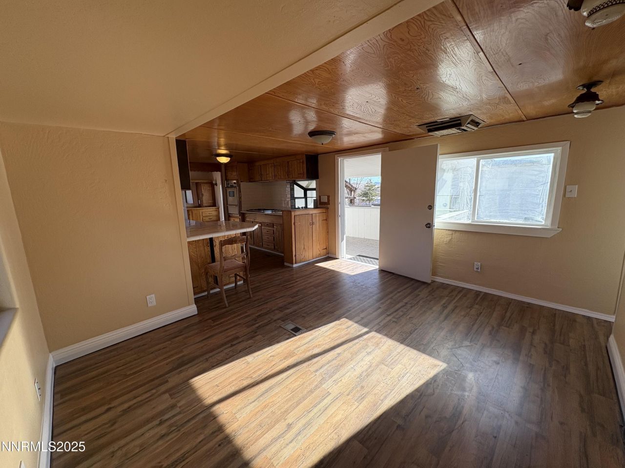 5884 Leon Drive, Sun Valley, NV 89433 Photo