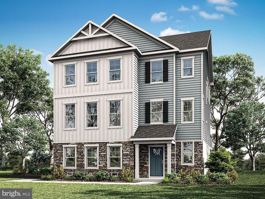 900 Walnut Avenue, North Beach, MD 20714 Main Photo