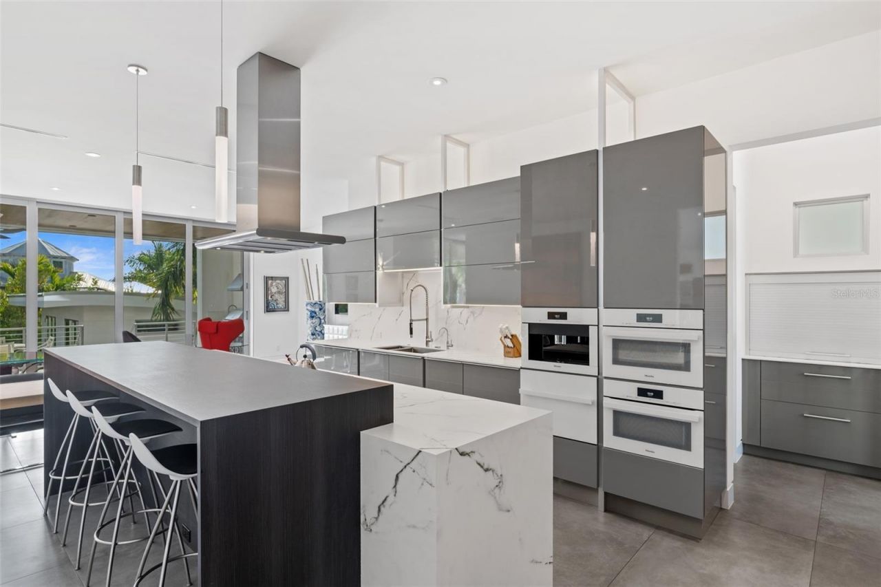 1365 Harbor Drive, Sarasota, FL 34239 Photo