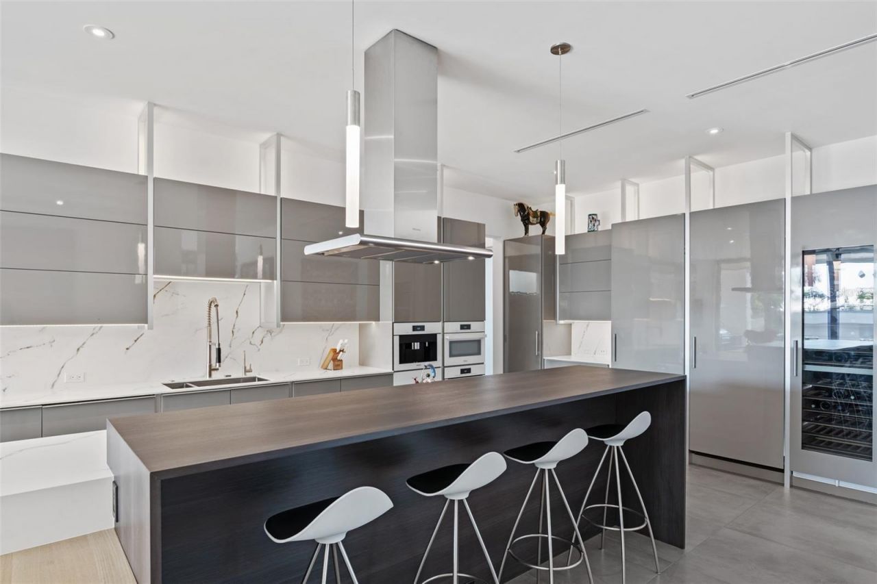 1365 Harbor Drive, Sarasota, FL 34239 Photo