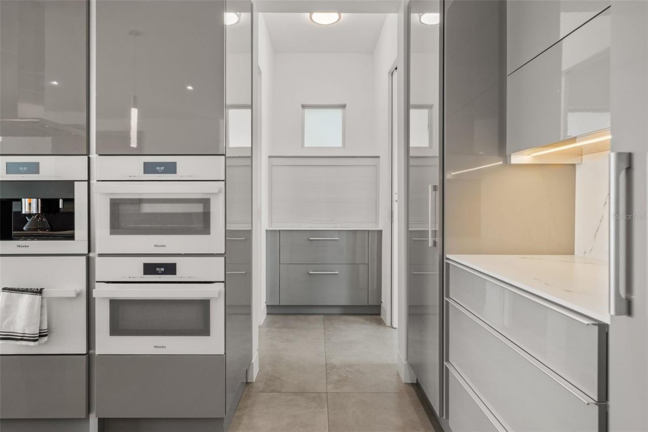 1365 Harbor Drive, Sarasota, FL 34239 Photo