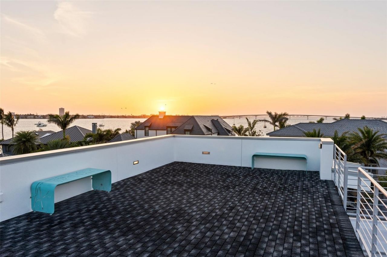 1365 Harbor Drive, Sarasota, FL 34239 Photo