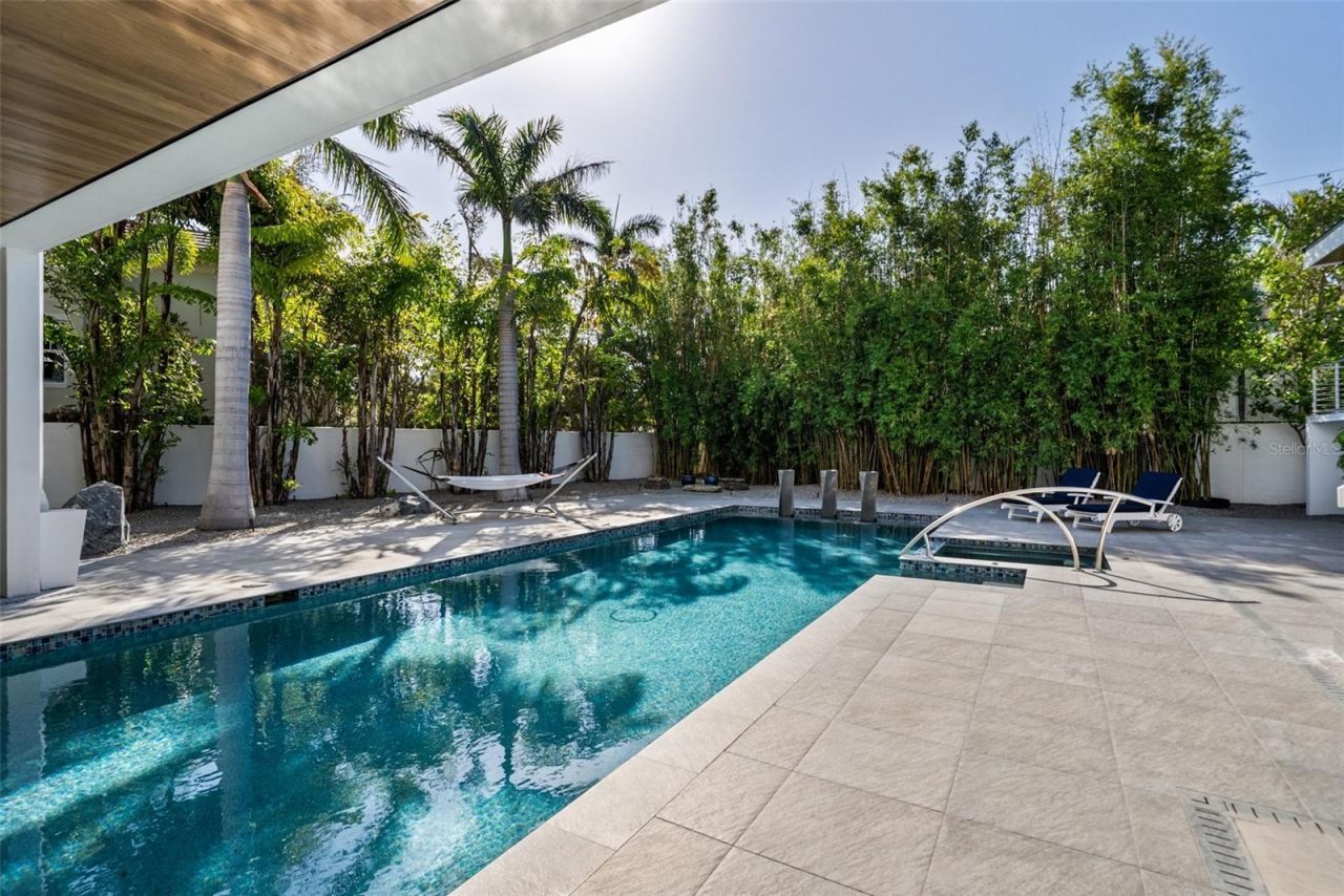 1365 Harbor Drive, Sarasota, FL 34239 Photo