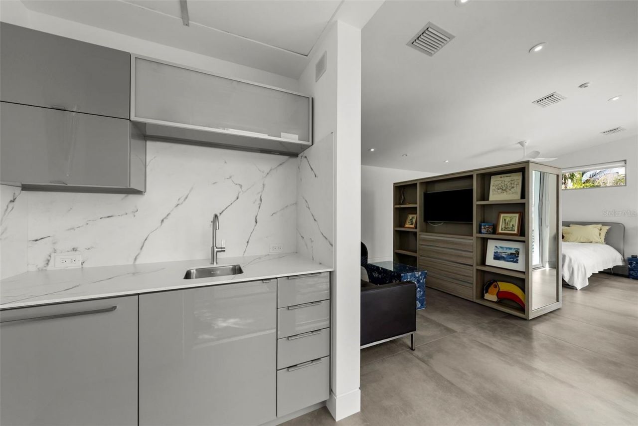 1365 Harbor Drive, Sarasota, FL 34239 Photo